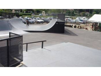 Photo de l'ancien skatepark de Villeneuve-Loubet